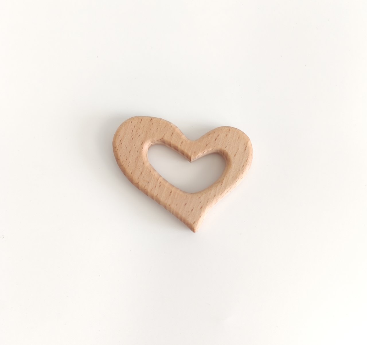 Kalp Figürlü Ahşap Diş Kaşıyıcı (İthal)