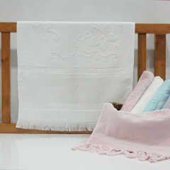MADAM TOWEL JAKARLI KADİFE ETAMİN BOŞLUKLU SAÇAKLI HAVLU 50 X 90